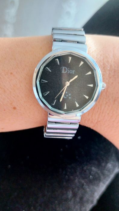 Продам часы с доставкой!