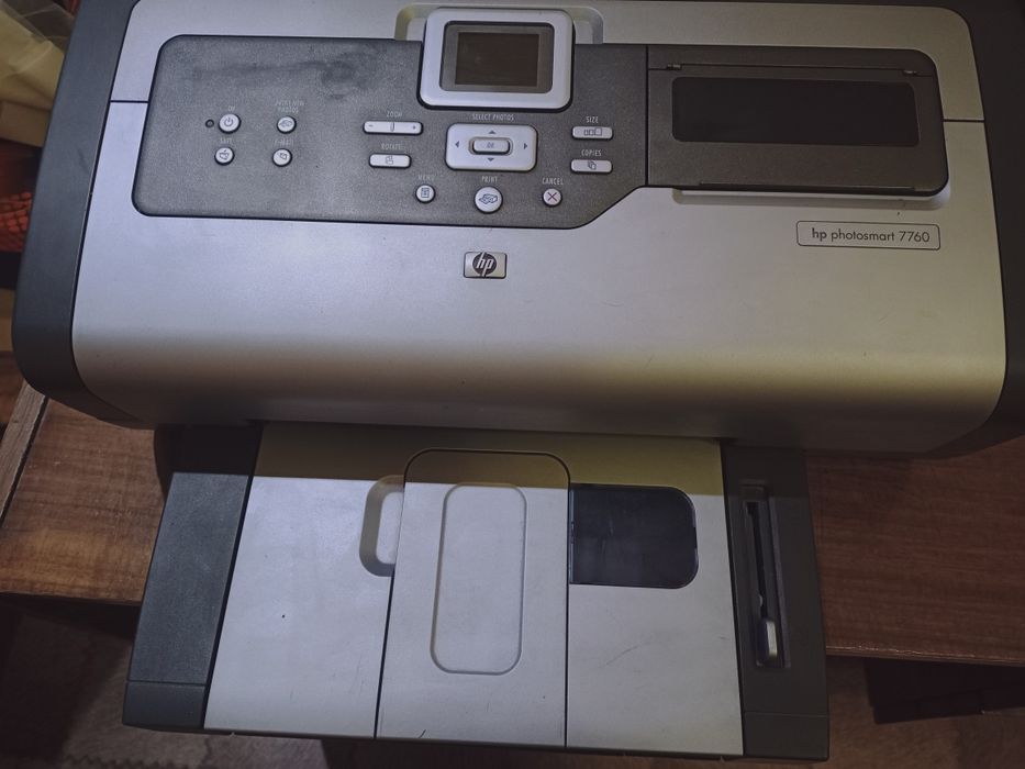 Принтер цветной hp