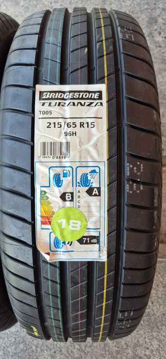 2 anvelope vara noi Bridgestone 215/65/15.Pretul este pe bucata.