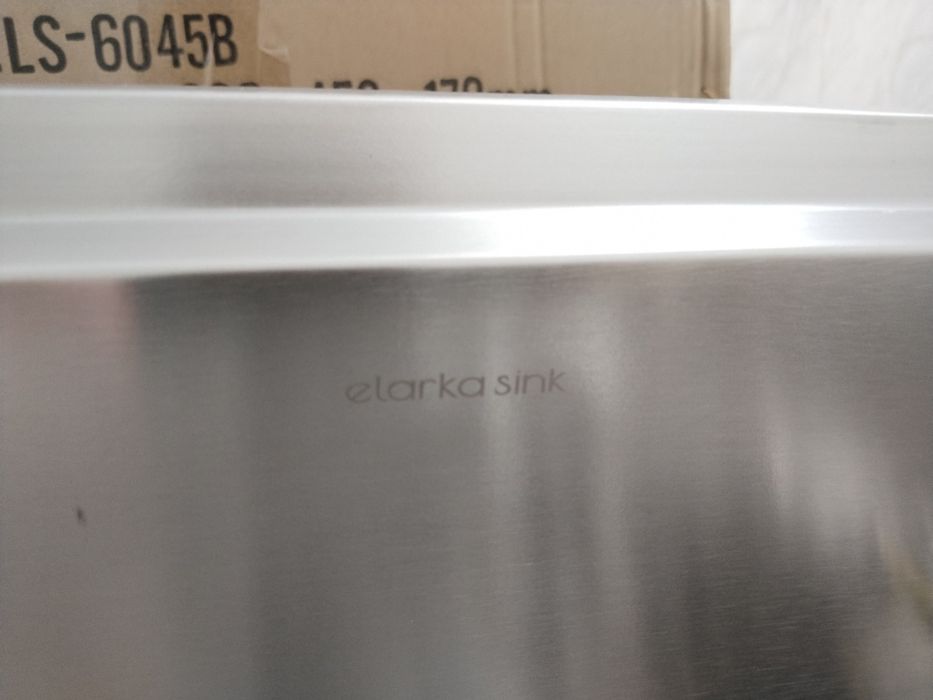 Кухонная мойка новая