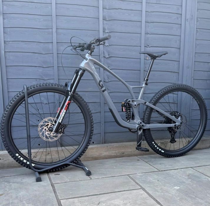 GT Sensor Carbon Elite /29/ 2024 Size L