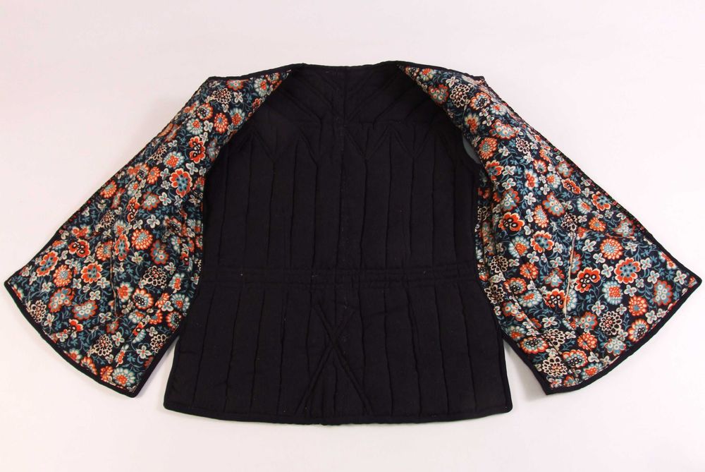 Bunda traditionala dama, bundita, vesta, catifea + lâna, mas 46, NOUA