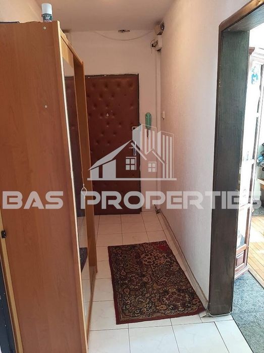 Продава се Тристаен апартамент в София, Фондови жилища - 96 кв.м за 2032 €/кв.м - Снимка #10