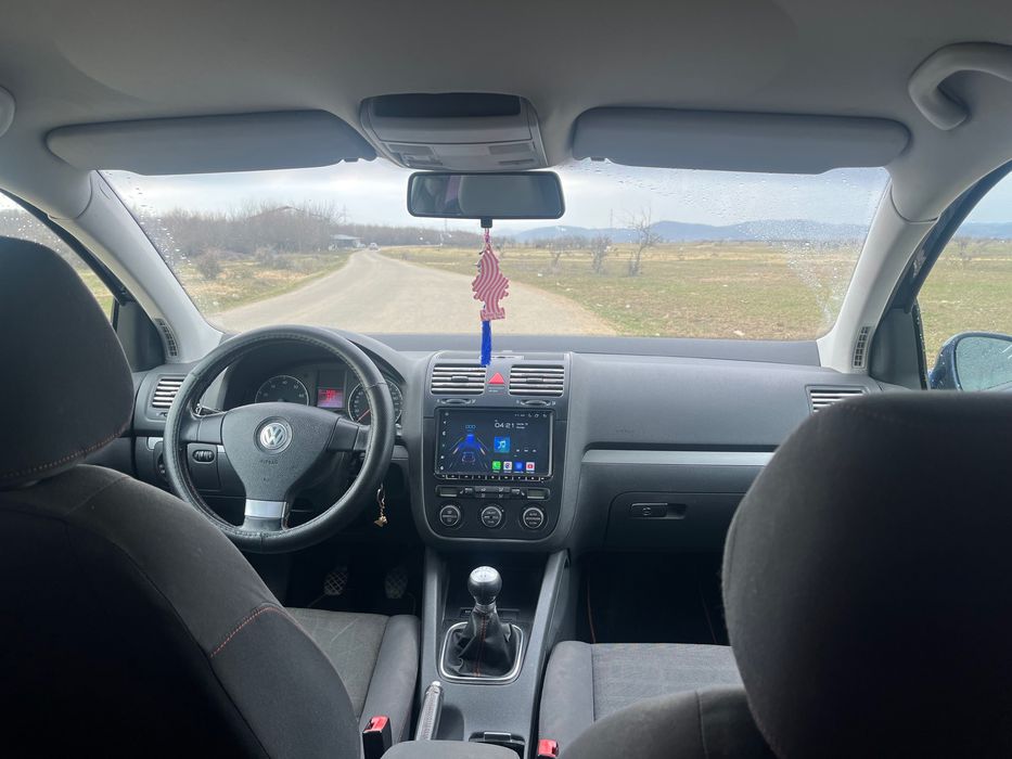 VW Golf 5 – 2007 – 1.6 MPI – Foarte economic și bine echipat!