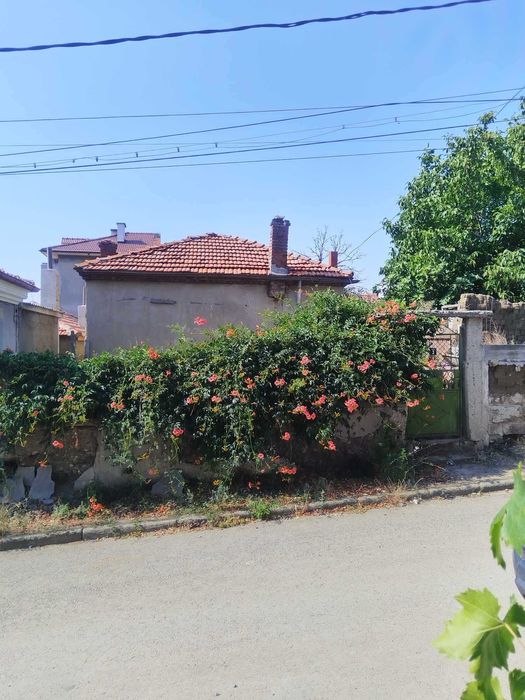 Продава се Къща в Айтос - 385 кв.м за 192 €/кв.м - Снимка #3