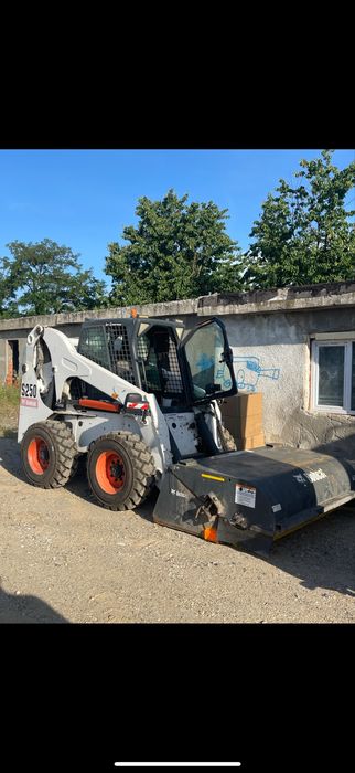 Bobcat Miniincarcator 2.5t/3.5t de inchirat perie asfalt,lame paleti,cupa