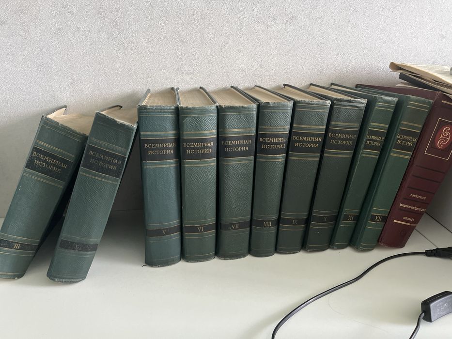 Продам книги полностью все