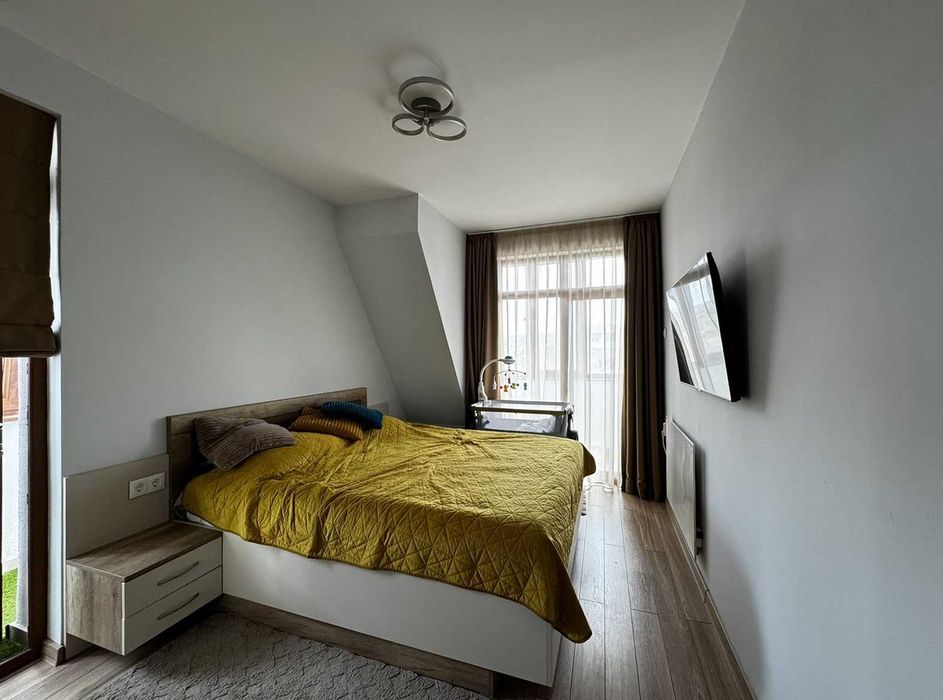 Продава се Тристаен апартамент в Русе, Център - 87 кв.м за 1764 €/кв.м - Снимка #5