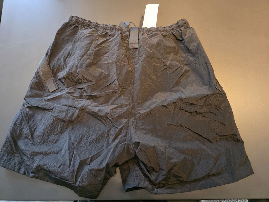 Stone Island Nylon Metal shorts — XL