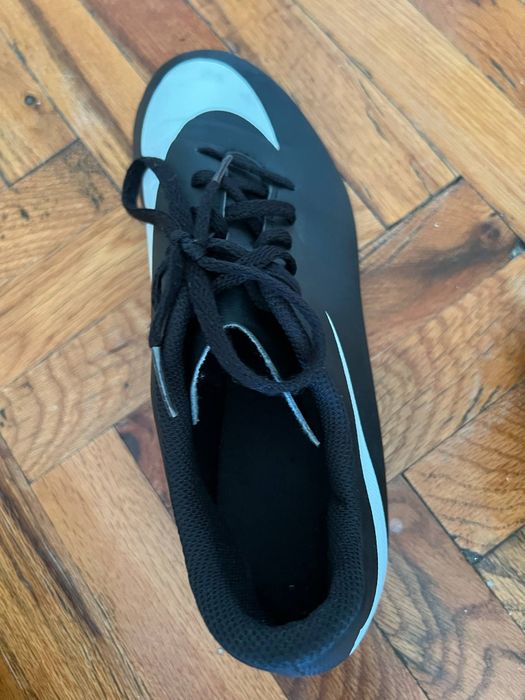 Оригинални Бутонки Найк