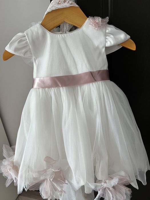 Rochita cu trena 6-9 luni