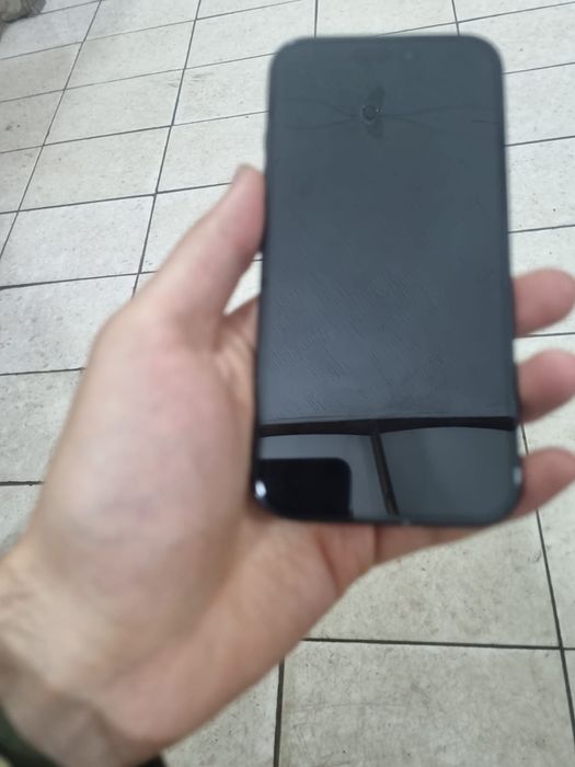 Iphone 16 в хорошем состояний