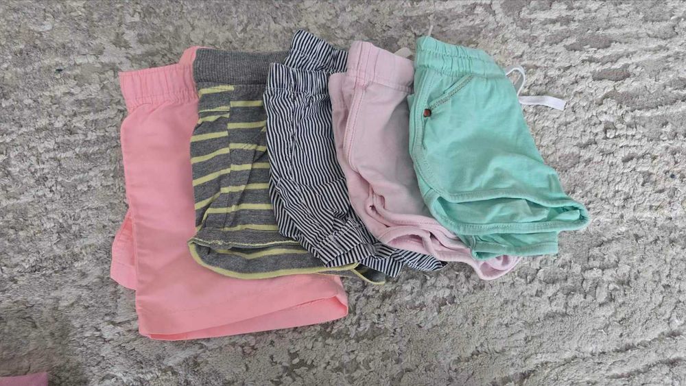 Дрехи за момиче от 74 до 86 размер