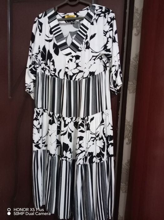 Женские вещи отличного качества, мало ношенные, есть и новые.