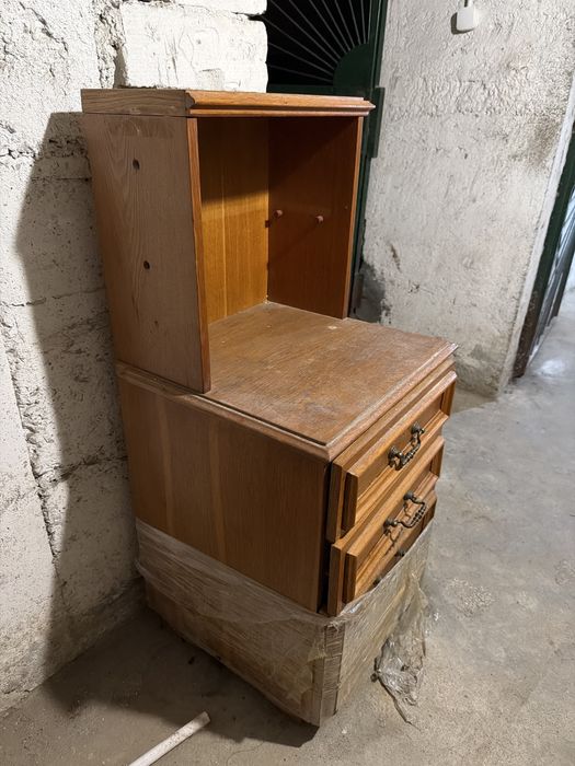 Gratuit Noptiera 1980 lemn