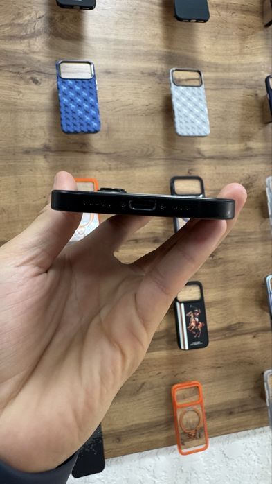 iPhone 16