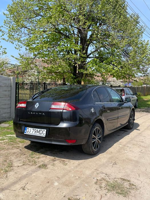 Renault Laguna .