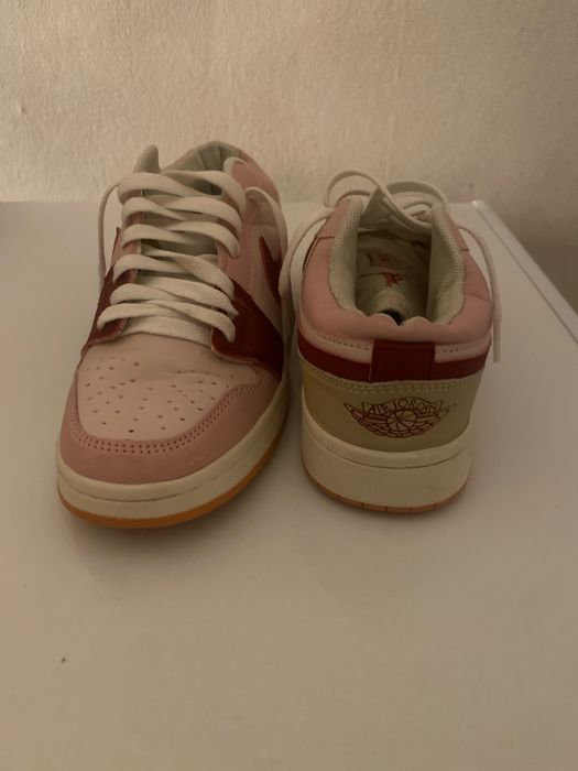женские кросовки nike