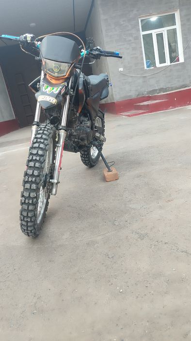 Turi: Enduro mototsikli, Kavasaki