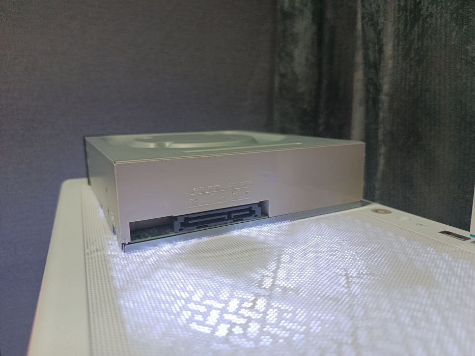 Продам дисковод DVD