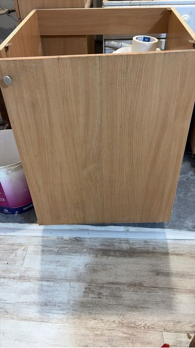 Кухонный уголок с газплитой можно!