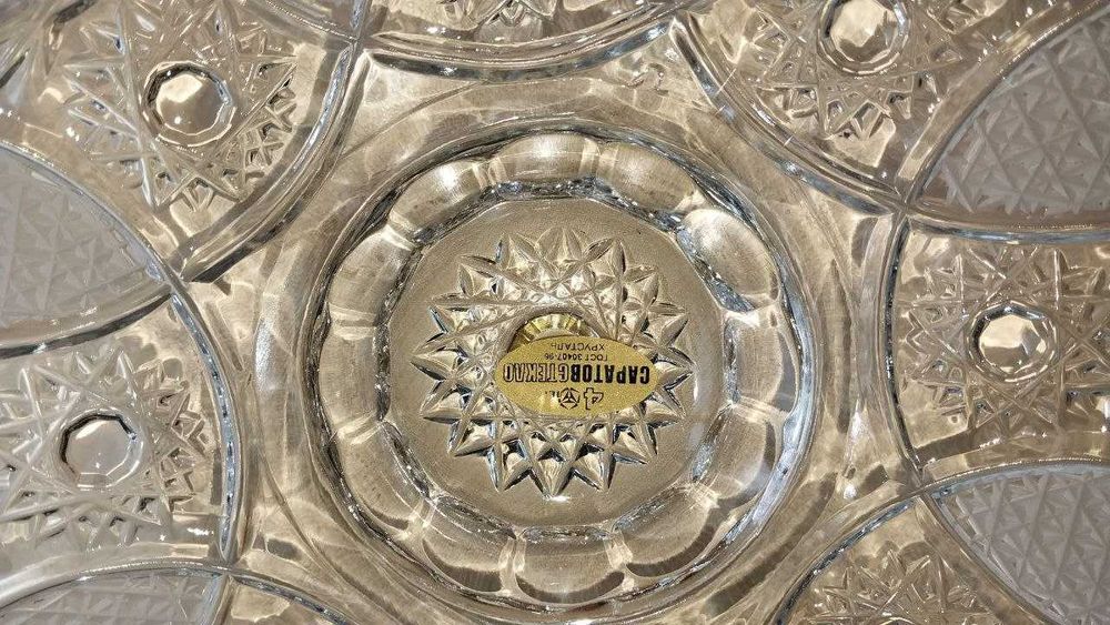 Продаются хрустальные вазы