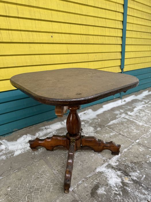 Продам антиквариатный ломберный столик