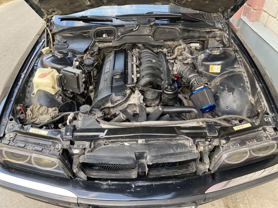 Продам бмв 728 бумер