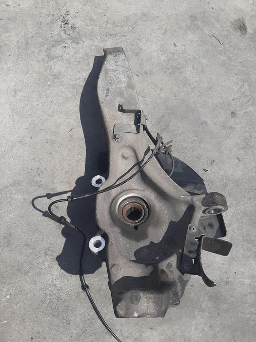 fuzeta stanga fata  3.0 d land rover range rover sport 2 l494