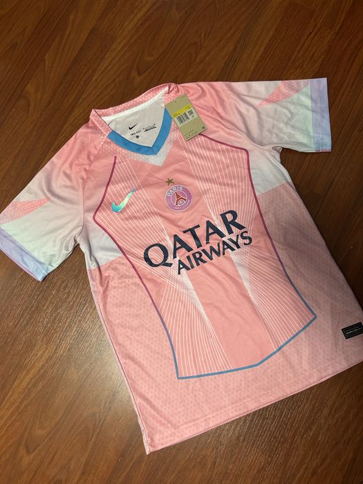 pantaloni scurti, tricou hoodrich si trivou psg