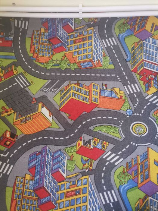 Vând mochetă copii 3.40 x 3.70