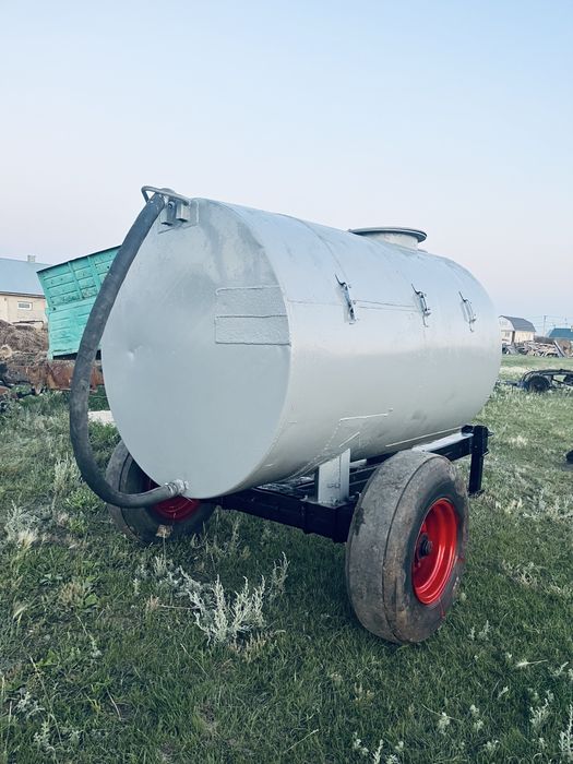 Продам 3-х кубовую бочку