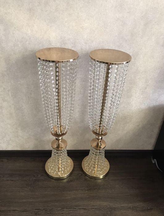 Подставка для декора интерьера