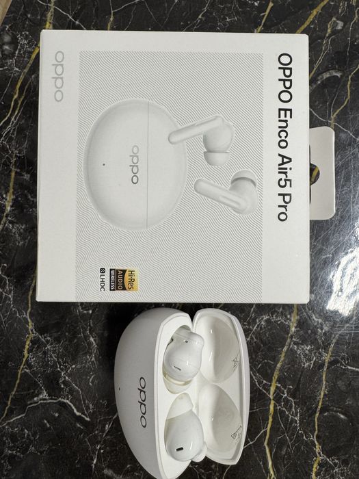 Vând căști Oppo enco air5 pro