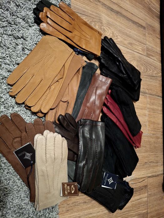 De vânzare  mănuși din piele