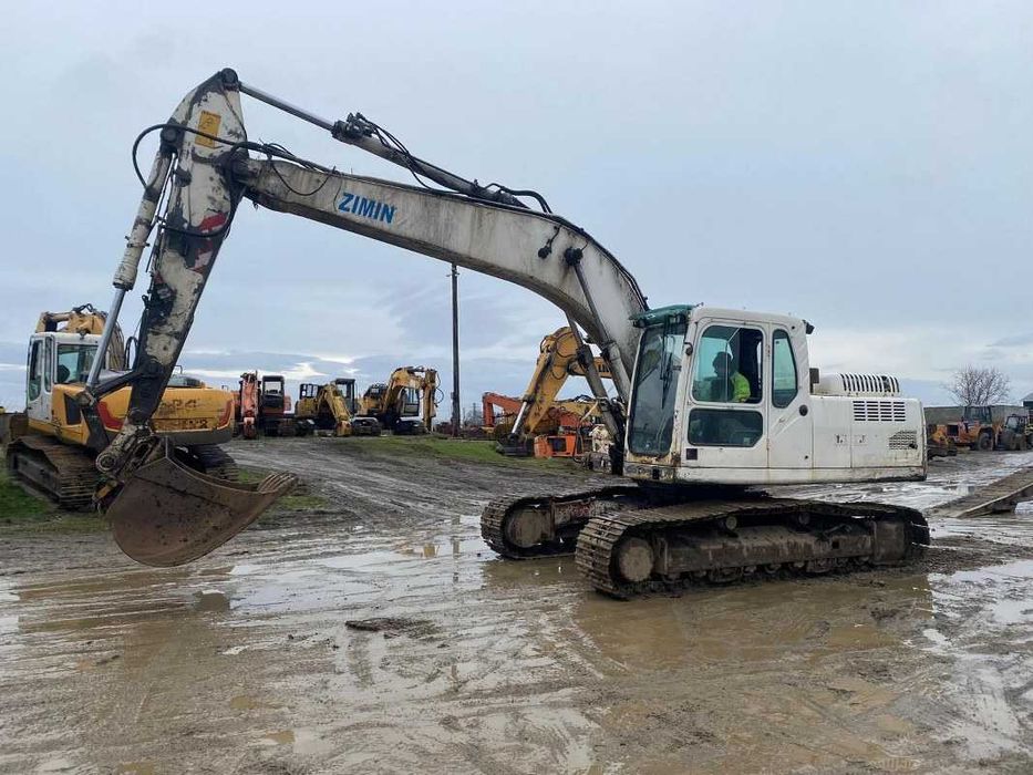 Dezmembrez excavator  Volvo EC 210 BNLC,2007 - piese de schimb Volvo