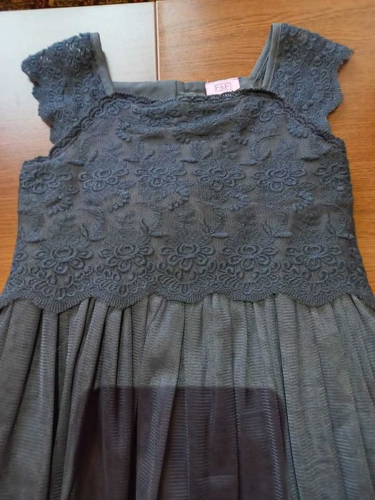 Платья для девочки 5-6 лет