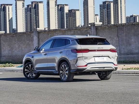 BYD Song Plus CHempion Smart 605km