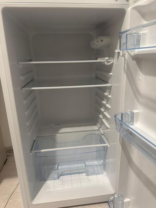 Холодильник сатылады