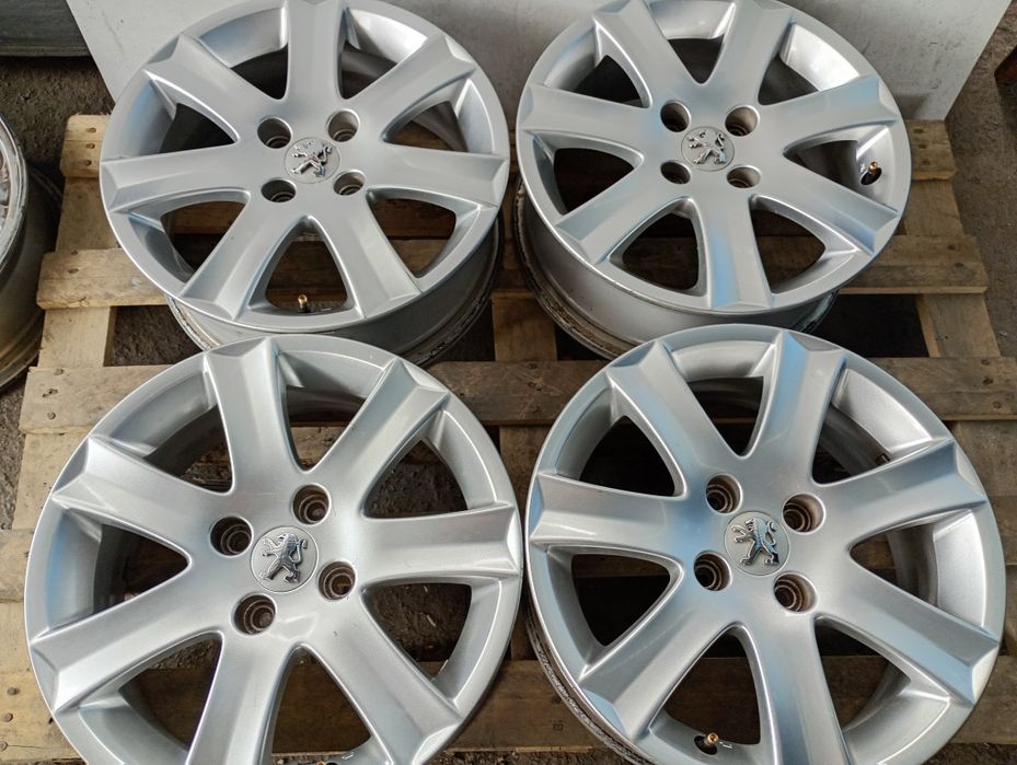 Почти нови 16-4х108 ЕТ27 6 j Peugeot 207