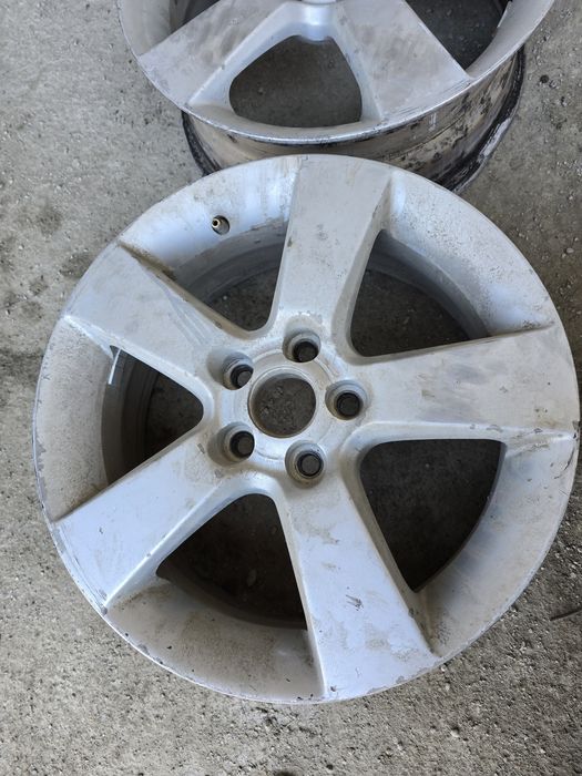 Продам диски на 16 срочно