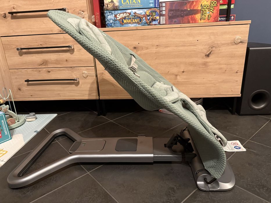 Ergobaby Evolve All Mesh люлка + Ergobaby играчки за люлка