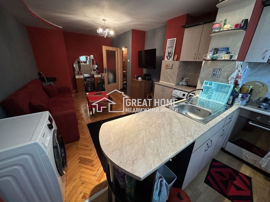 Продава се Двустаен апартамент в Търговище, Център - 42 кв.м за 850 €/кв.м - Снимка #3