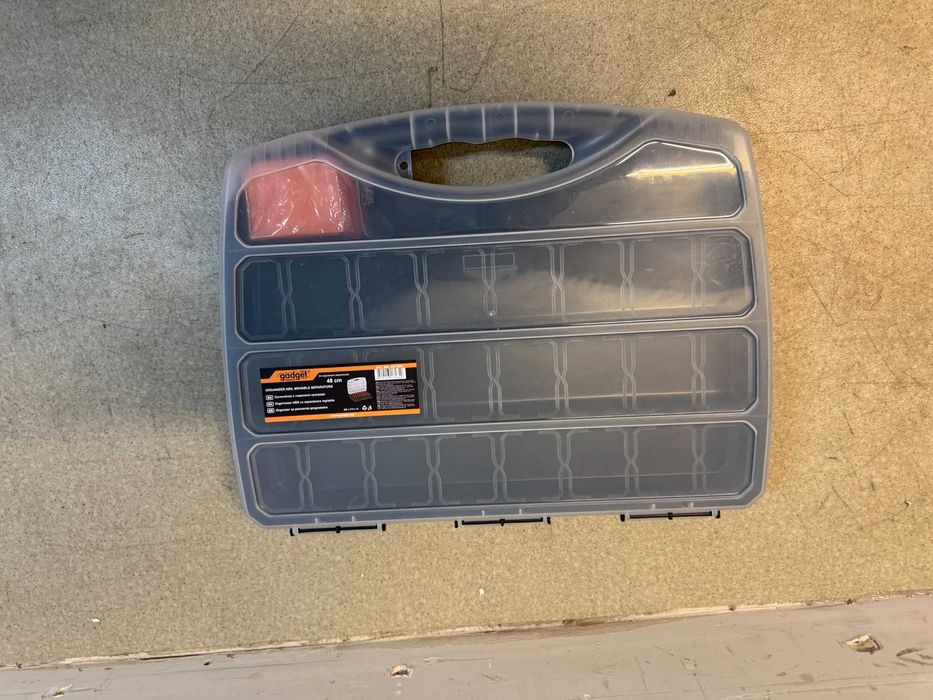 Пистолет за боя акум. ø2.5mm 0.8L 1x4Ah/Органайзер с  прегради 48cm/Чанта