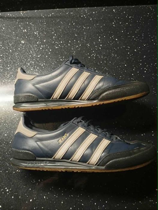 Продавам маратонки Adidas Jeans
