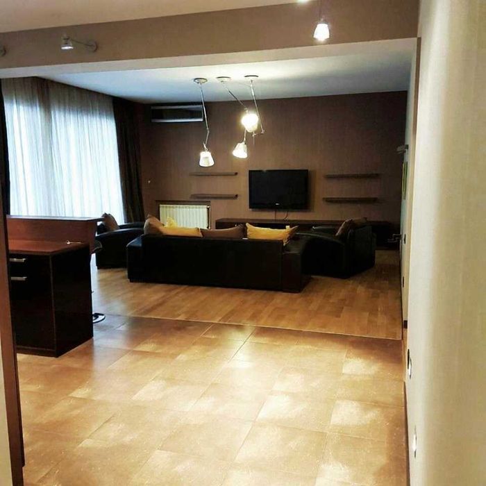 Дава се под наем Тристаен апартамент в Пловдив, Христо Смирненски - 120 кв.м за 398.82 € - Снимка #3