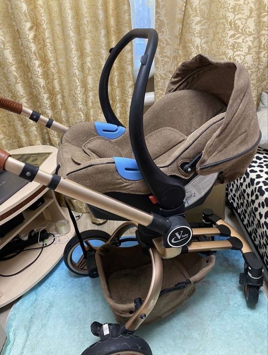 Продам  коляску