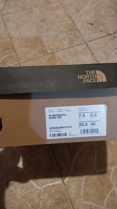 Маратонки, обувки The north face.