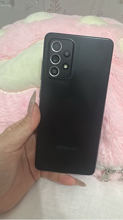Продам телефон а52 samsung