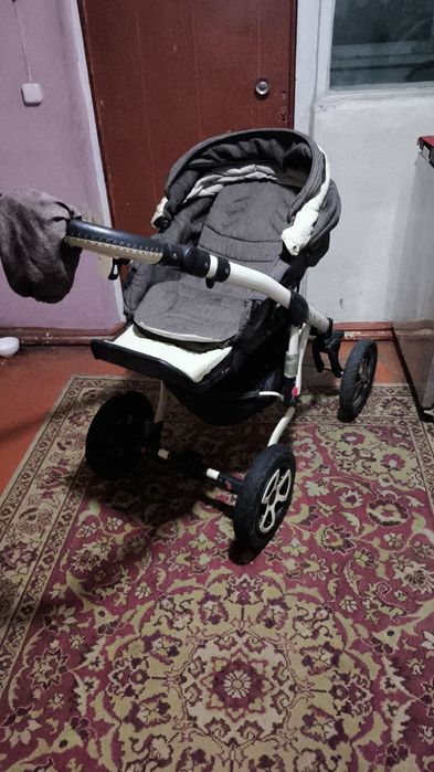 Продам коляску детскую